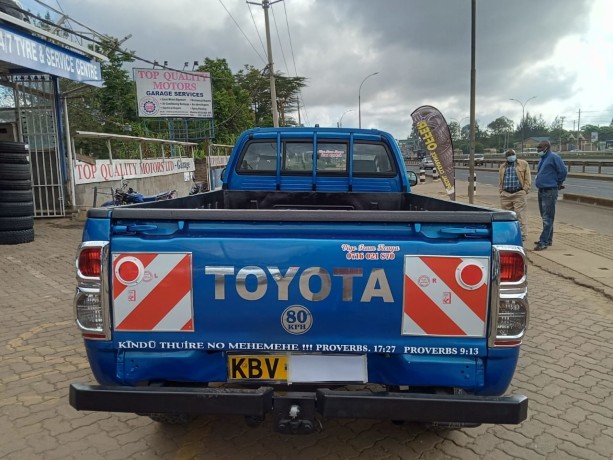 toyota-hilux-surf-big-3