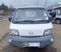 mazda-bongo-small-4