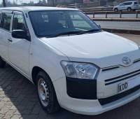 toyota-probox-small-5