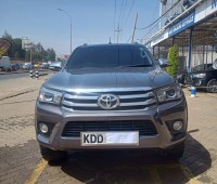 toyota-hilux-small-0