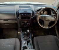 isuzu-dmax-small-6