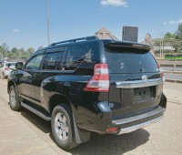 toyota-landcruiser-prado-small-4