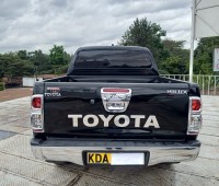 toyota-hilux-small-1