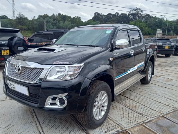 toyota-hilux-big-3