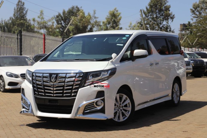 toyota-alphard-big-4