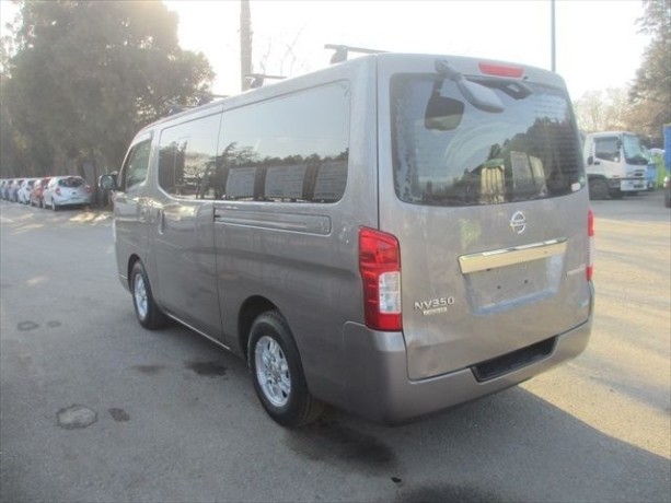 nissan-caravan-big-3