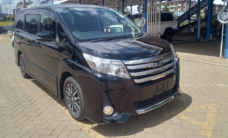 toyota-alphard-big-5