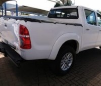 toyota-hilux-small-6