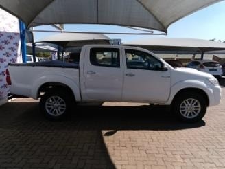 toyota-hilux-big-4