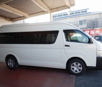 toyota-hiace-small-4