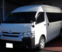 toyota-hiace-small-0