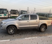 toyota-hilux-double-cab-small-5