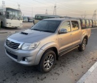 toyota-hilux-double-cab-small-0