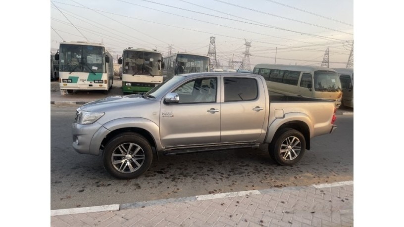 toyota-hilux-double-cab-big-5