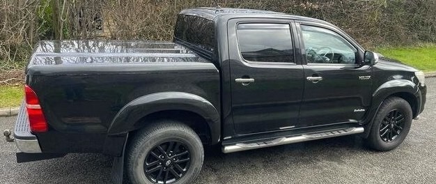 toyota-hilux-double-cab-big-1