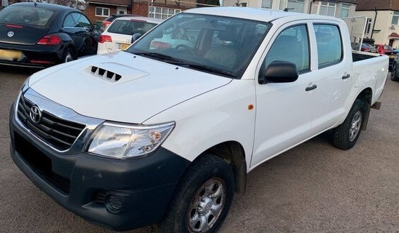 toyota-hilux-double-cab-big-0