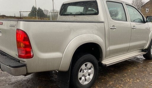 toyota-double-cab-big-2