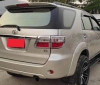 toyota-fortuner-small-2