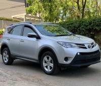 toyota-rav-4-small-0