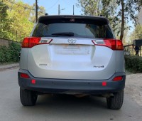 toyota-rav-4-small-4