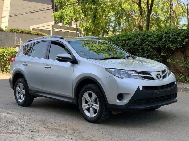 toyota-rav-4-big-0