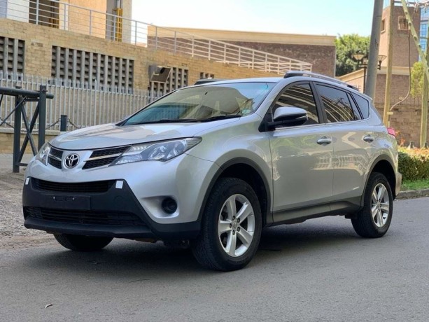 toyota-rav-4-big-2