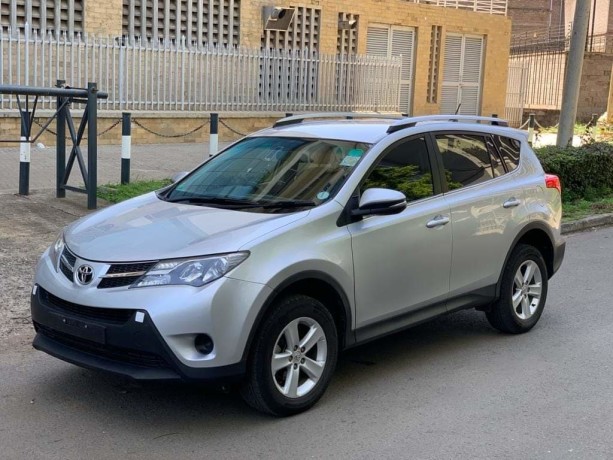 toyota-rav-4-big-1