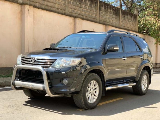 toyota-fortuner-big-2