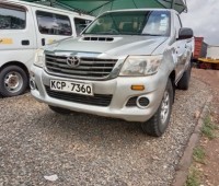 toyota-hilux-small-3