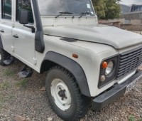 land-rover-defender-small-5