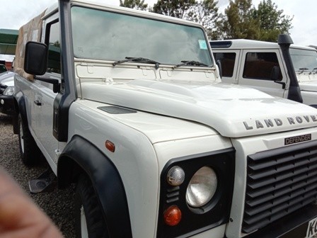 land-rover-defender-big-0