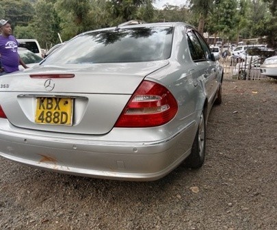 mercedes-benz-e230-big-3