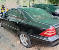 mercedes-benz-c200-kompressor-small-1