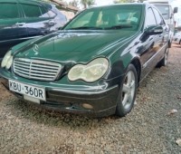 mercedes-benz-c200-kompressor-small-0