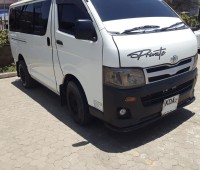 toyota-hiace-small-0