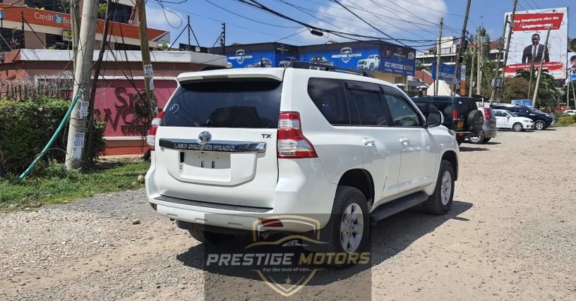 toyota-landcruiser-prado-tx-big-6