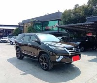 toyota-fortuner-small-2