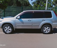 nissan-xtrail-small-3