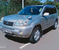 nissan-xtrail-small-0