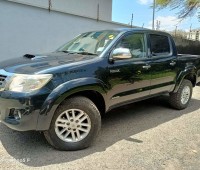 toyota-hilux-small-8