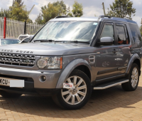 landrover-discovery-iv-small-4