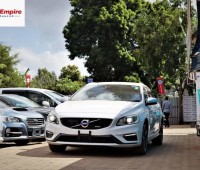 volvo-v60-small-0