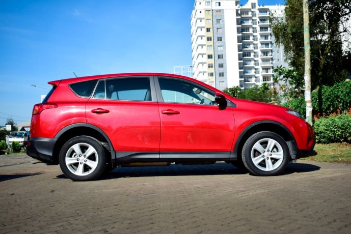 toyota-rav-4-big-3