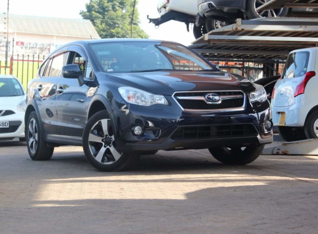 subaru-xv-hybrid-big-0