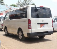 toyota-hiace-small-1