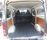 toyota-hiace-small-2