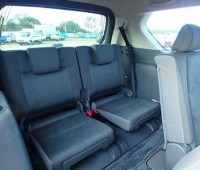 toyota-alphard-small-2