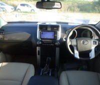 toyota-prado-small-3