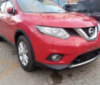 nissan-xtrail-small-3