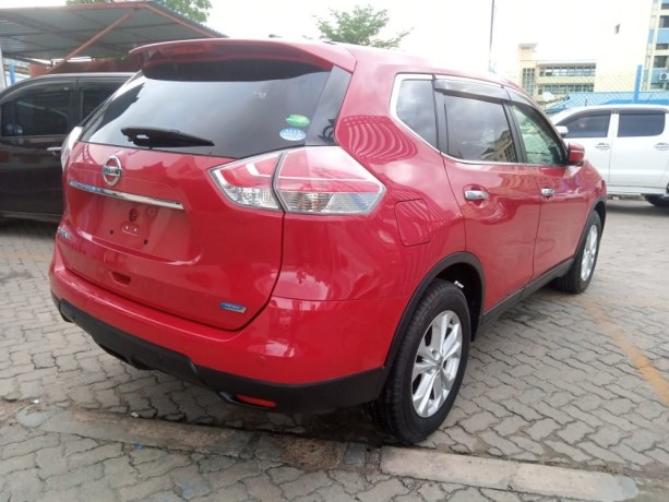 nissan-xtrail-big-2